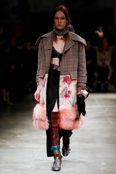 Look 41